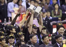 九游体育官网-关于今夜广东宏远调整名单以备德甲,临场应变环节打磨,压力陡增,年轻球员得到机会的信息