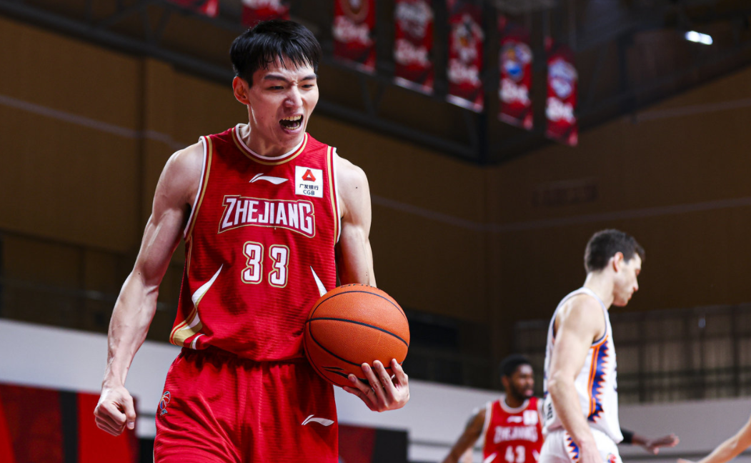 九游APP官网-包含冲刺阶段体能课后；斯图加特绝杀压哨备战欧联；质疑声仍在；赛季目标并未改变的词条